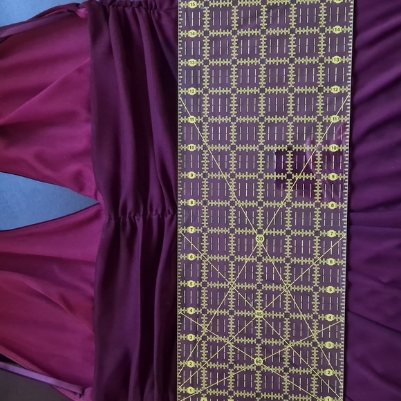 Burgundy halter dress - Picture 8 of 8